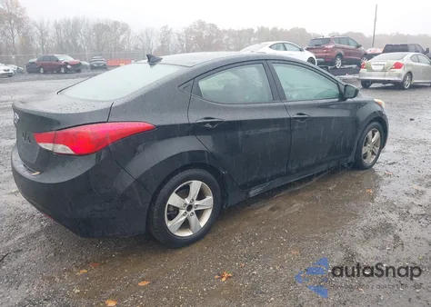 2011 Hyundai Elantra Gls z USA, uszkodzony, nr VIN 5NPDH4AE7BH002667
